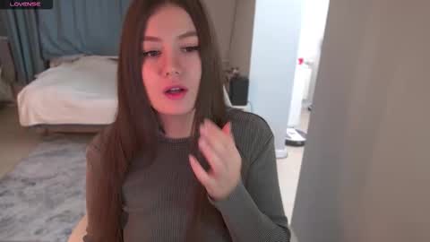 Snapshot of _aein_emy_ chatting on October 20, 6:36 am Emy online show from October 20, 6:36 am