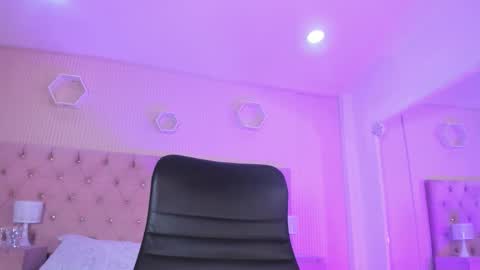 Agatha online show from November 12, 4:35 am