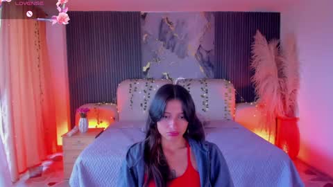 Snapshot of _agathaargent chatting on March 23, 1:48 pm Agatha online show from March 23, 1:48 pm