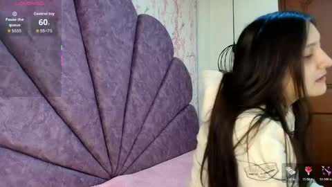 Snapshot of _alaia_collway_ chatting on May 16, 12:37 pm Alaia online show from May 16, 12:37 pm