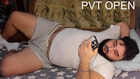 Snapshot of _alan_bear_ chatting on February 23, 5:39 pm Alan online show from February 23, 5:39 pm