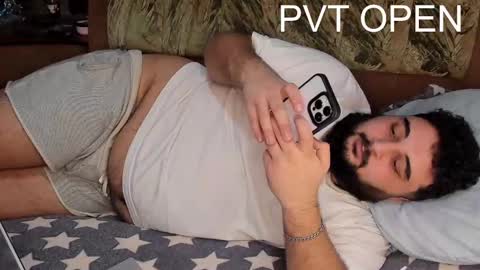 Snapshot of _alan_bear_ chatting on February 24, 5:09 pm Alan online show from February 24, 5:09 pm