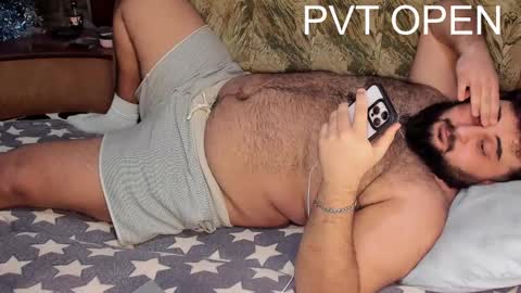 Snapshot of _alan_bear_ chatting on February 24, 8:14 pm Alan online show from February 24, 8:14 pm