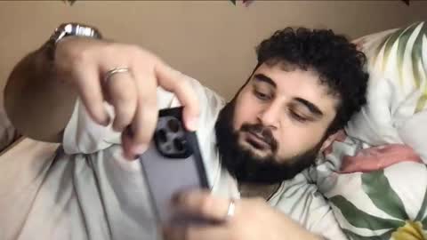 Snapshot of _alan_bear_ chatting on October 27, 1:04 pm Alan online show from October 27, 1:04 pm