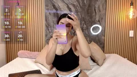 Snapshot of _alanajones_ chatting on October 28, 1:25 pm ALANA online show from October 28, 1:25 pm