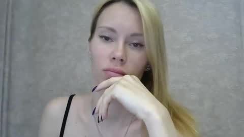 _alex1819 online show from May 15, 7:37 am