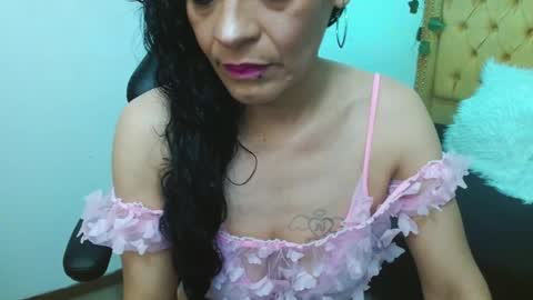 Snapshot of _alexandrajones chatting on January 10, 1:53 am Alexandra online show from January 10, 1:53 am