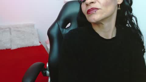 Snapshot of _alexandrajones chatting on January 24, 7:51 am Alexandra online show from January 24, 7:51 am