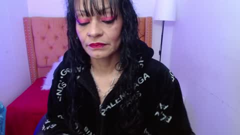 Snapshot of _alexandrajones chatting on February 6, 3:48 am Alexandra online show from February 6, 3:48 am