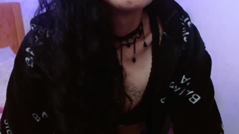 Snapshot of _alexandrajones chatting on February 7, 9:47 am Alexandra online show from February 7, 9:47 am