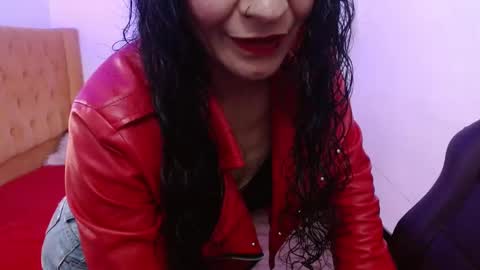 Snapshot of _alexandrajones chatting on February 10, 6:56 pm Alexandra online show from February 10, 6:56 pm