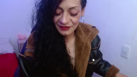 Snapshot of _alexandrajones chatting on February 21, 8:40 am Alexandra online show from February 21, 8:40 am