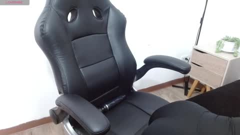 Snapshot of _alexandrajones chatting on September 14, 12:59 pm Alexandra online show from September 14, 12:59 pm