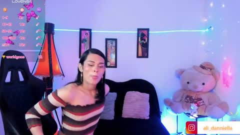 danniella    Indepeding Model  online show from March 31, 7:03 pm