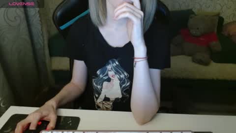  AliceCullen  online show from November 16, 2:55 pm