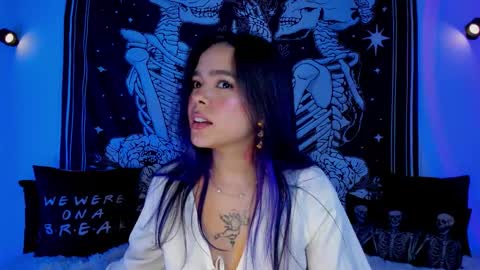 _alicesasha_ online show from March 30, 7:09 am