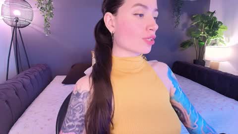 Snapshot of _aliice_1 chatting on February 5, 1:58 am Alice online show from February 5, 1:58 am
