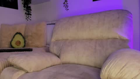 Karo online show from February 3, 10:43 pm