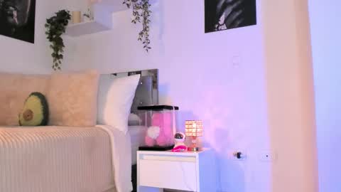 Karo online show from September 18, 9:50 pm