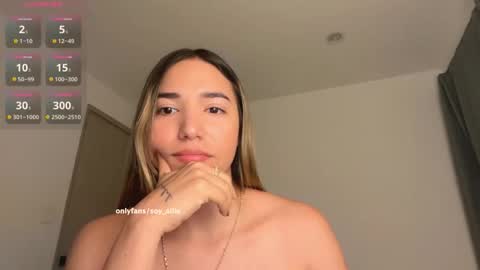 Snapshot of _alliex_ chatting on March 26, 11:05 am you can call me pretty online show from March 26, 11:05 am