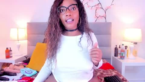 Analy  online show from April 29, 8:37 pm