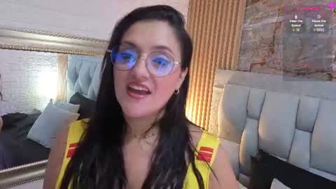 Snapshot of _andrealopez chatting on June 28, 3:45 am _andrealopez online show from June 28, 3:45 am