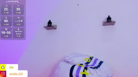 Anette online show from October 13, 7:58 pm