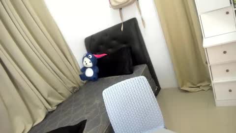 angela online show from November 7, 7:14 pm