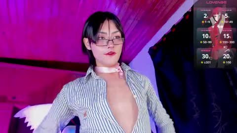 Angell Dustt  online show from May 15, 1:01 am