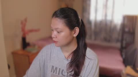 annie . online show from May 14, 4:41 am