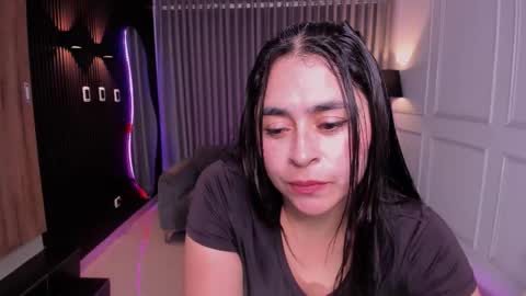 Ana online show from November 21, 7:23 pm