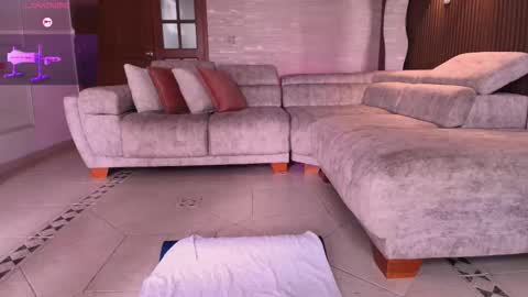 Ana online show from March 27, 7:24 pm