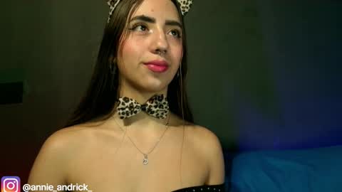 Annie Andrick online show from October 13, 2:28 pm