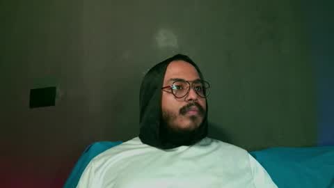 Annie Andrick online show from October 15, 1:11 pm