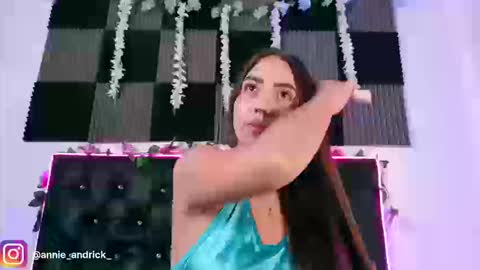 Annie Andrick online show from March 13, 1:07 pm