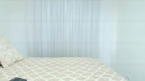 Snapshot of _annie_thomson_ chatting on March 10, 8:14 pm Melissa online show from March 10, 8:14 pm