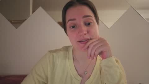 Anna online show from March 14, 1:27 pm