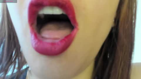 antonia online show from May 6, 4:34 pm