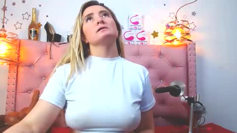 Snapshot of _antonella_11 chatting on March 6, 5:24 am _antonella_11 online show from March 6, 5:24 am