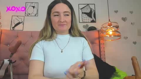 Snapshot of _antonella_11 chatting on October 10, 7:13 pm _antonella_11 online show from October 10, 7:13 pm