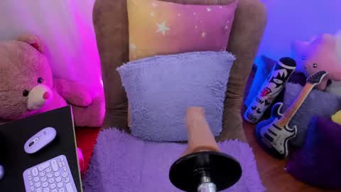 _antonella_dreams online show from May 3, 11:49 am