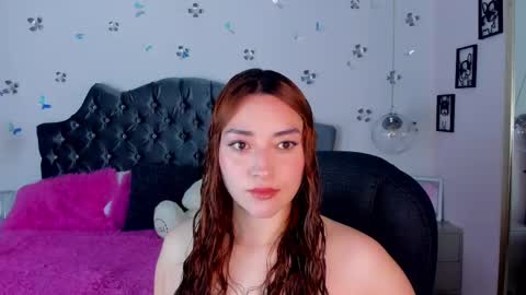 antonnela online show from February 10, 1:33 pm
