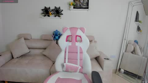    online show from May 5, 12:24 pm