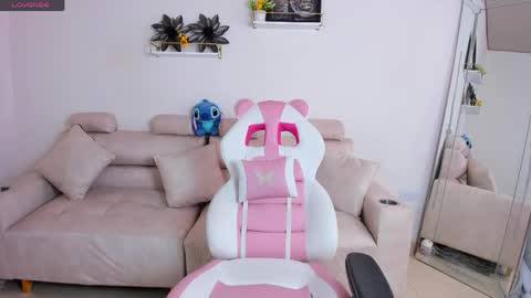    online show from May 12, 12:13 pm