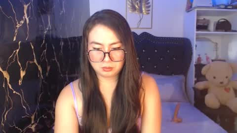 Snapshot of _arah chatting on September 18, 1:24 pm arah online show from September 18, 1:24 pm