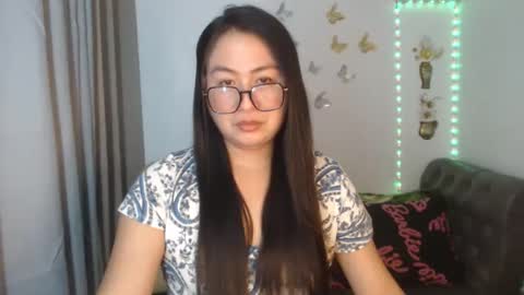 Snapshot of _arah chatting on September 19, 1:56 pm arah online show from September 19, 1:56 pm