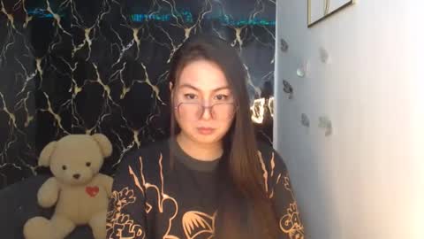 Snapshot of _arah chatting on October 29, 12:07 pm arah online show from October 29, 12:07 pm