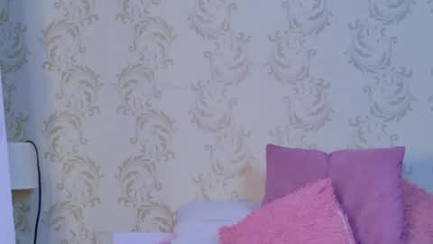 Queen Cruz online show from March 8, 2:59 am