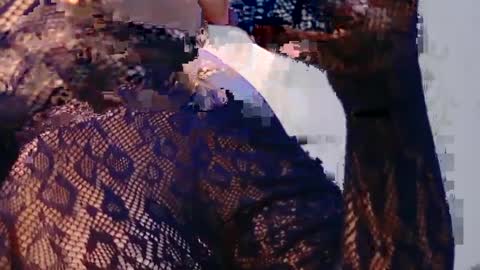 Queen Cruz online show from April 4, 10:40 pm