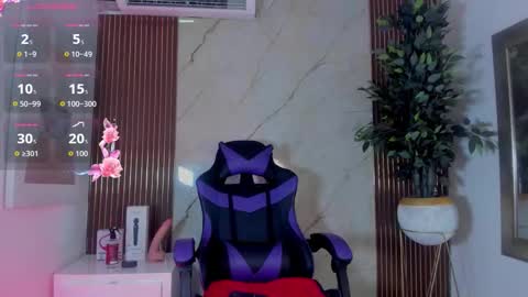   online show from December 22, 1:30 pm